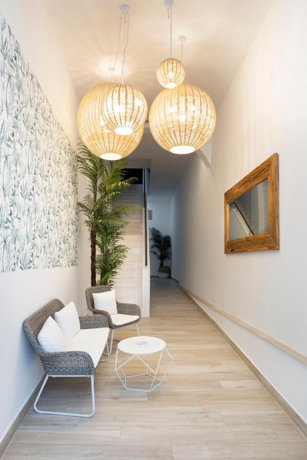 Urban Suites Sitges Apartments Exterior foto